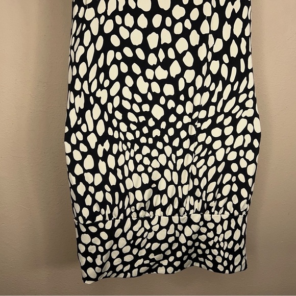 Y2K SMALL TUNIC TANK BLACK WHITE DOT PRINT GEM ACCENT STRETCH VNECK - Picture 9 of 10